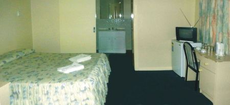 Plaza Hotel - Accommodation Brunswick Heads 1