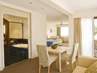 Waves Byron Bay - Accommodation Brunswick Heads 4