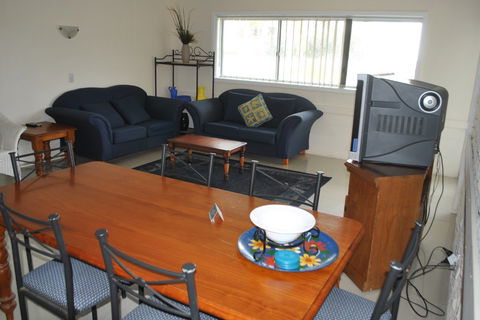 Maroochy Sands Holiday Units - Accommodation Brunswick Heads 2