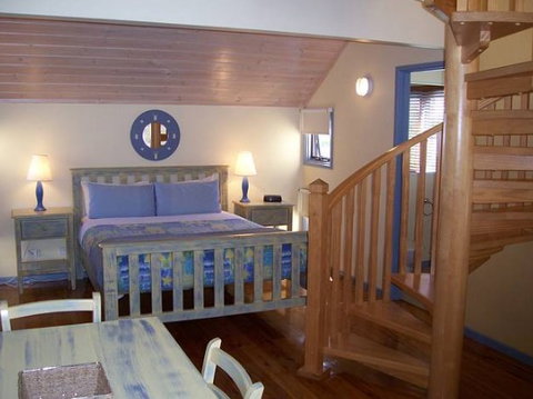 Rayville Boat Houses - Accommodation Brunswick Heads 2