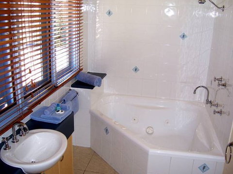 Rayville Boat Houses - Accommodation Brunswick Heads 4