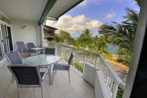 Costa Royale Beachfront Apartments - Accommodation Brunswick Heads 4