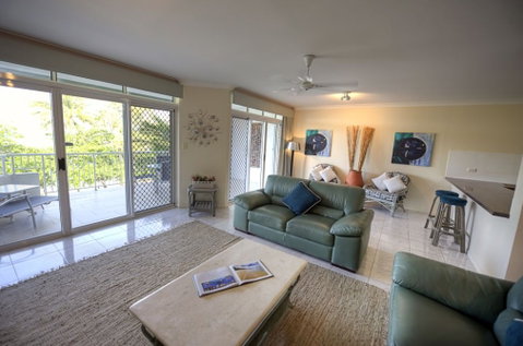 Costa Royale Beachfront Apartments - Accommodation Brunswick Heads 5