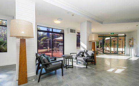 Alpha Hotel Canberra - Accommodation Brunswick Heads 1