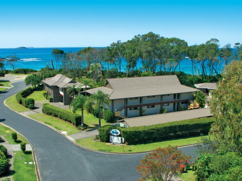 Absolute Beachfront Smugglers On The Beach - Accommodation Brunswick Heads 0