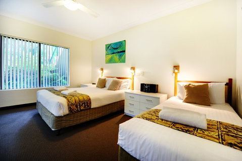 Absolute Beachfront Smugglers On The Beach - Accommodation Brunswick Heads 3