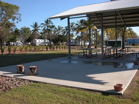 Bowen Village Caravan & Tourist Park - Accommodation Brunswick Heads 3
