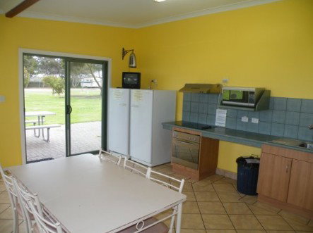 Edithburgh Caravan Park - Accommodation Brunswick Heads 4