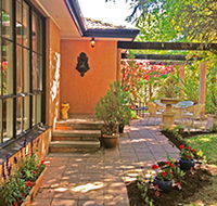 Adelaide Hills Retreats - Villa Lemoni - Accommodation Brunswick Heads