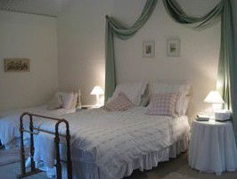 Peechabella Vineyards Bed & Breakfast - Accommodation Brunswick Heads 1