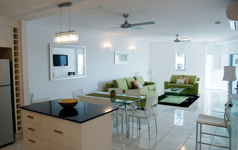 Vision Cairns Esplanade - Accommodation Brunswick Heads 0
