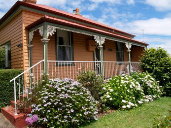 Kenya Cottage - Accommodation Brunswick Heads 1