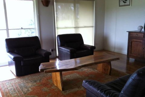 Artist Cottage Ogishi Craft Centre - Accommodation Brunswick Heads 2
