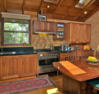 Bodhi Cottages - Mountaintop Villa - Accommodation Brunswick Heads