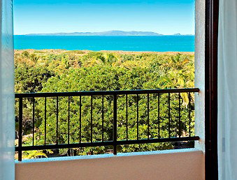 Mercure Capricorn Resort Yeppoon - Accommodation Brunswick Heads 3
