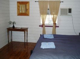 Cunnamulla Cottage Accommodation - Accommodation Brunswick Heads 3