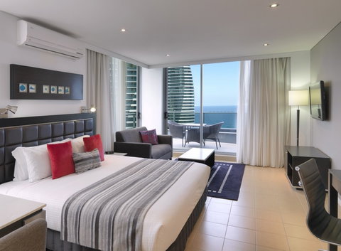 Meriton Serviced Apartments - Broadbeach - Accommodation Brunswick Heads 2