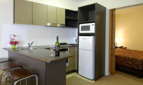 Broadbeach Savannah - Accommodation Brunswick Heads 0