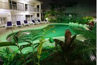 Discovery Cairns - Accommodation Brunswick Heads 4