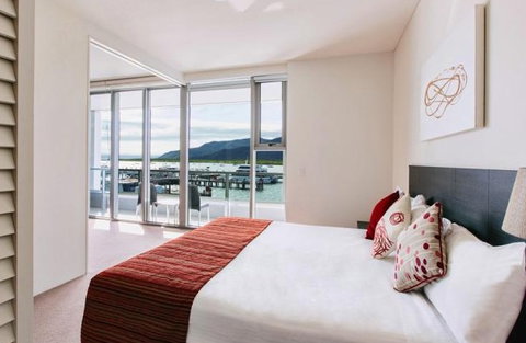 Cairns Harbour Lights Hotel - Accommodation Brunswick Heads 4
