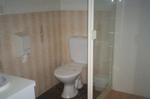 A Raceview Motor Inn - Accommodation Brunswick Heads 3