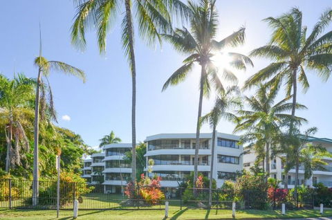 Roydon Beachfront Holiday Apartments - Accommodation Brunswick Heads 5