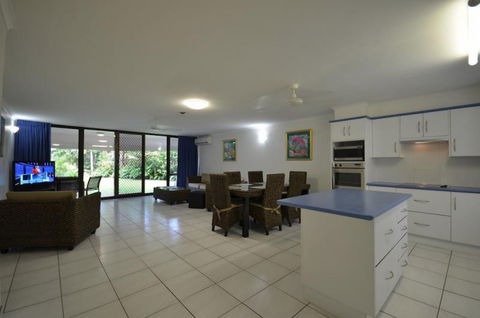 Roydon Beachfront Holiday Apartments - Accommodation Brunswick Heads 10