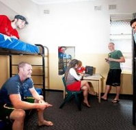 Maze Backpackers And Cb Hotel - Accommodation Brunswick Heads