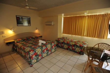 Hides Hotel Cairns - Accommodation Brunswick Heads 2