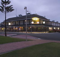 Grand Tasman Hotel - Accommodation Brunswick Heads