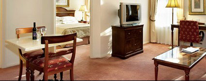 Canterbury International Hotel - Accommodation Brunswick Heads 1