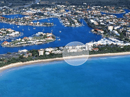 Beachcomber On The Spit - thumb 0