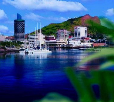 Holiday Inn Townsville - Accommodation Brunswick Heads 2