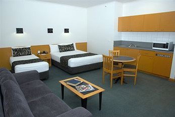 Darwin Central Hotel - Accommodation Brunswick Heads 2