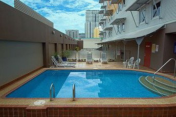Darwin Central Hotel - Accommodation Brunswick Heads 3