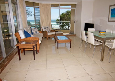 Foreshore Apartments, Mermaid Beach - Accommodation Brunswick Heads 3