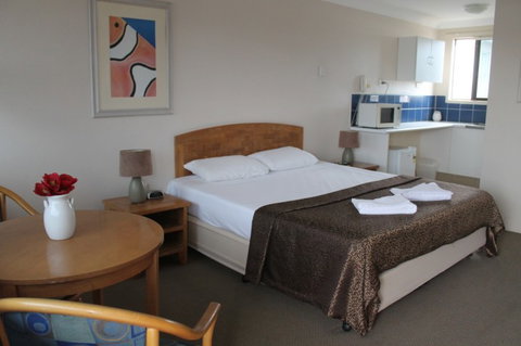 A' Montego Mermaid Beach Motel - Accommodation Brunswick Heads 1