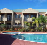 Country Comfort Inter City Perth Hotel  Apartments - Accommodation Brunswick Heads