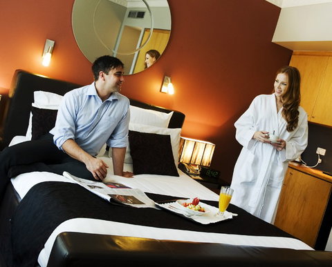 The Clarendon Hotel - Accommodation Brunswick Heads 2