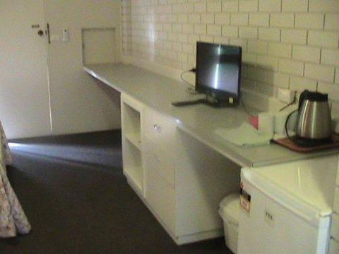 Cobden Roadhouse Motel - Accommodation Brunswick Heads 3