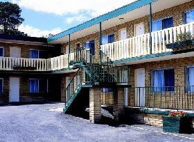 Aberdeen Court Motel Holiday Apartments - Accommodation Brunswick Heads 0