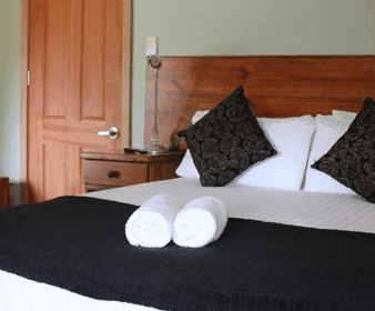 Tullah Lakeside Chalets - Accommodation Brunswick Heads