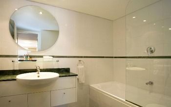 Adina Apartment Hotel Coogee - Accommodation Brunswick Heads 3