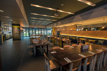 Alpha Hotel Eastern Creek - Accommodation Brunswick Heads 24