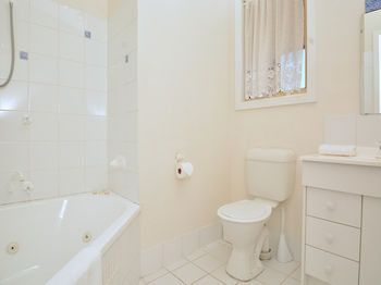 Madigan Wine Country Cottages - Accommodation Brunswick Heads 23