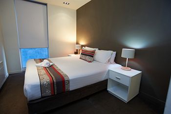 City Edge Serviced Apartments East Melbourne - Accommodation Brunswick Heads 7