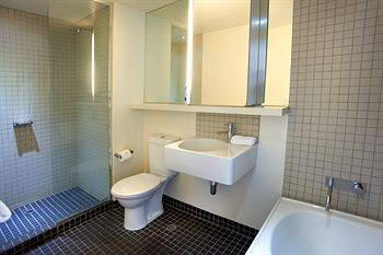 City Edge Serviced Apartments East Melbourne - Accommodation Brunswick Heads 15