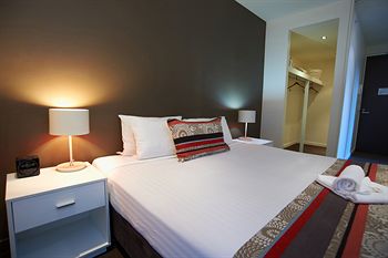 City Edge Serviced Apartments East Melbourne - Accommodation Brunswick Heads 16