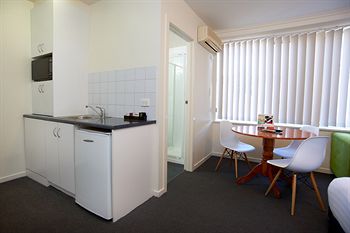 City Edge Serviced Apartments East Melbourne - Accommodation Brunswick Heads 19