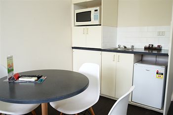 City Edge Serviced Apartments East Melbourne - Accommodation Brunswick Heads 40